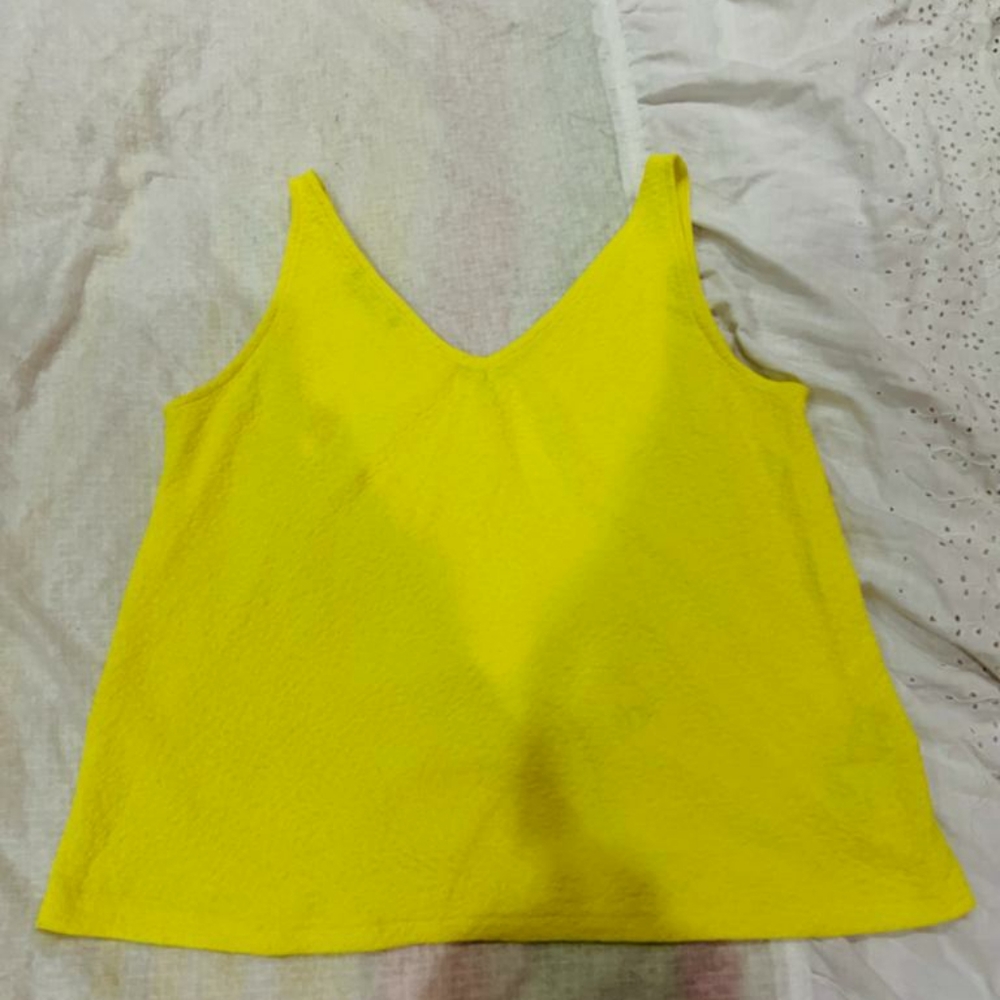 MANGO yellow textured top - Picture 9 of 15